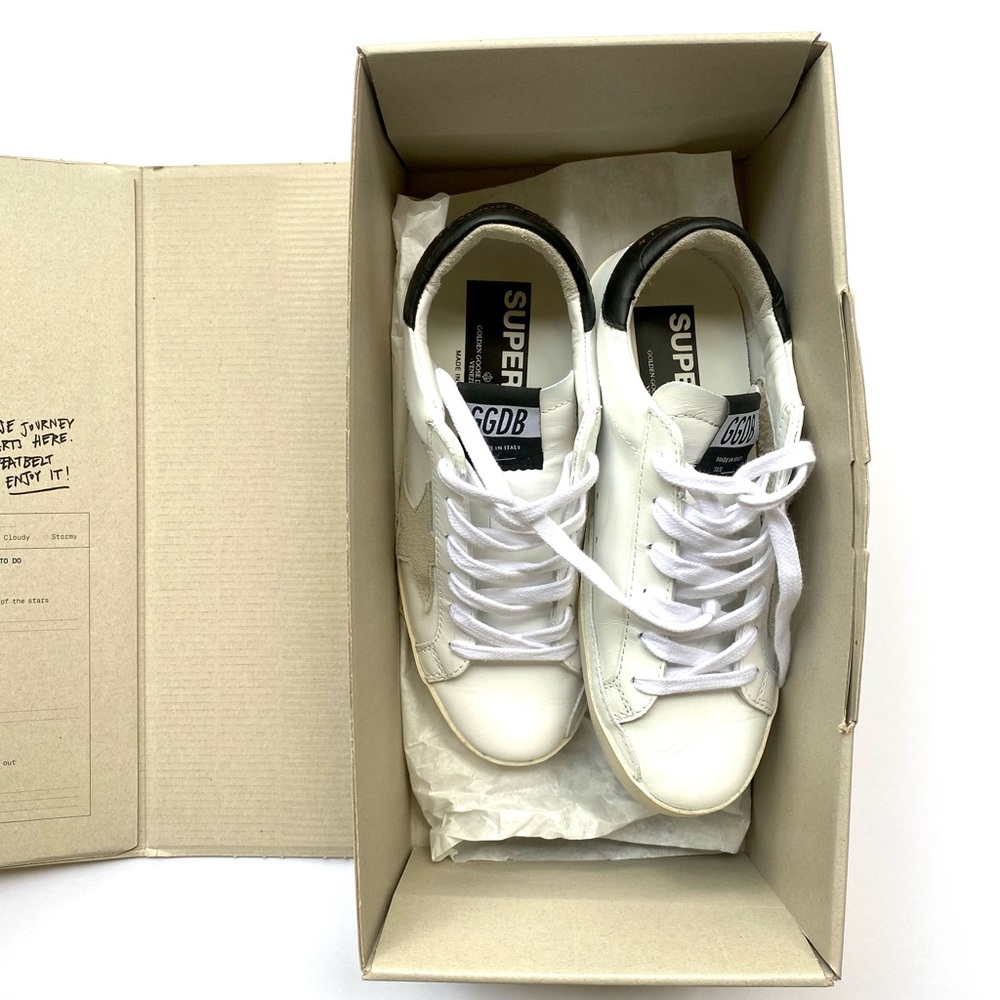 Golden Goose Low Top Sneaker - Picture 5 of 11